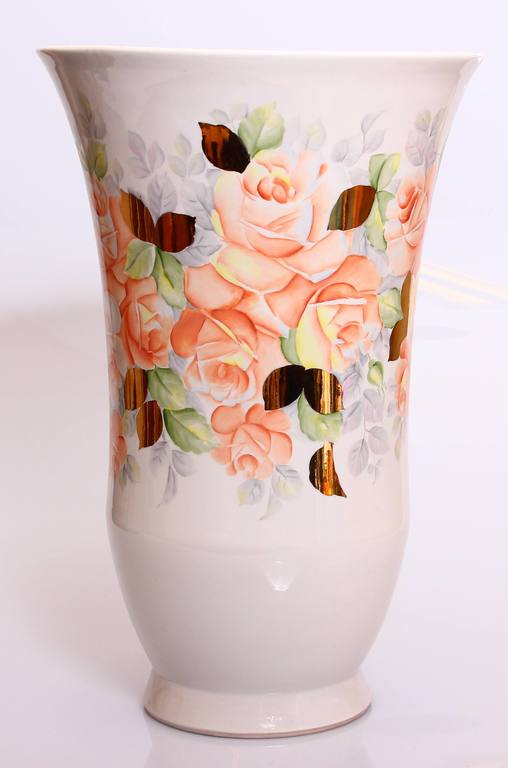 Porcelain vase 