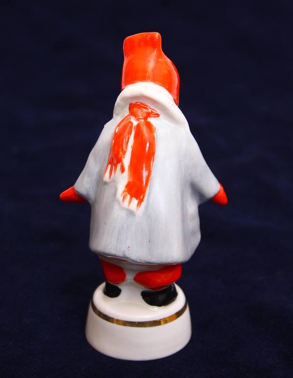 Porcelain figurine 