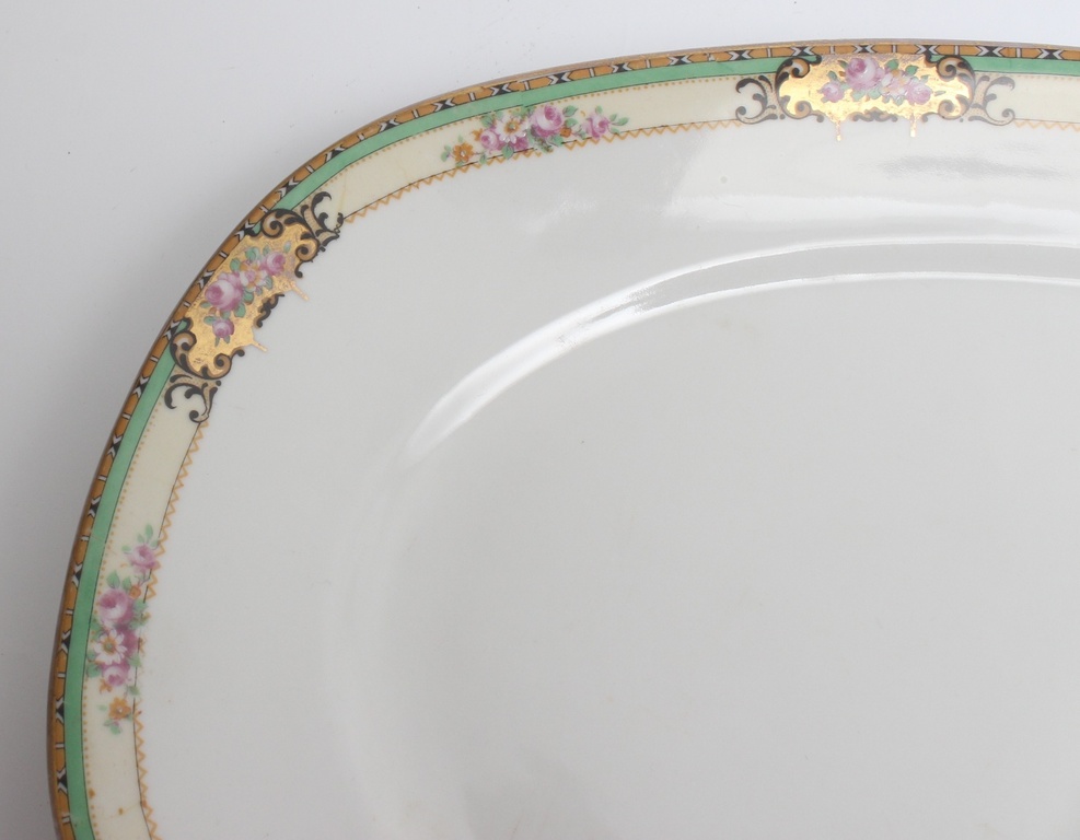 Porcelain serving plates - 2 pcs