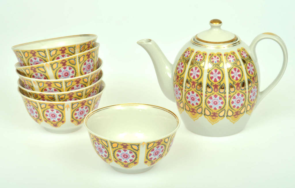 Tea set 