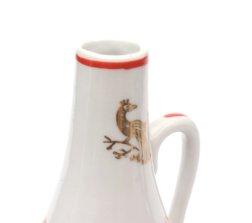 Porcelain decanter with cork