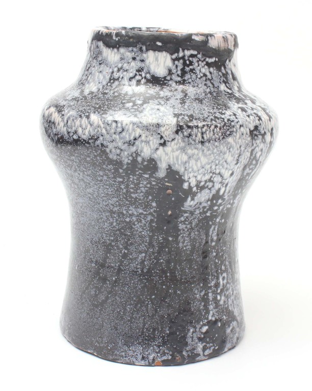 Ceramic vase with glaze