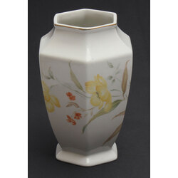 Painted porcelain vase 