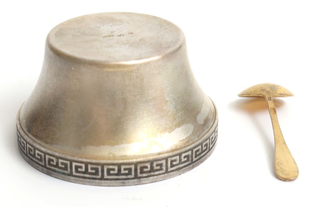 Серебряная миска для специй с ложкой
