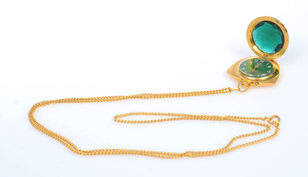 Gold-plated watch / pendant with chain 