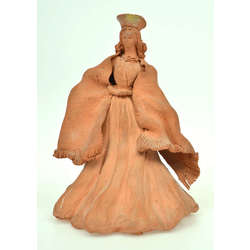 Керамическая фигура Девочка в народном костюме