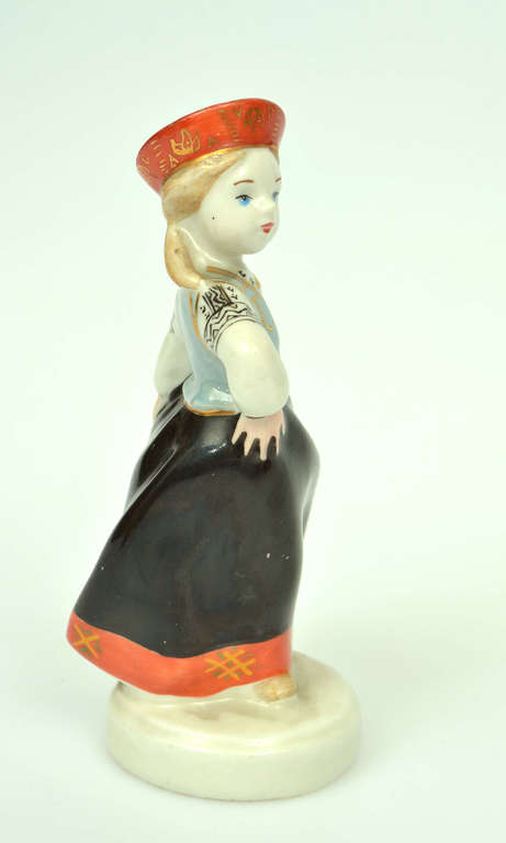 Porcelain figurine 