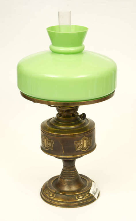 Art Nouveau lamp with a green dome