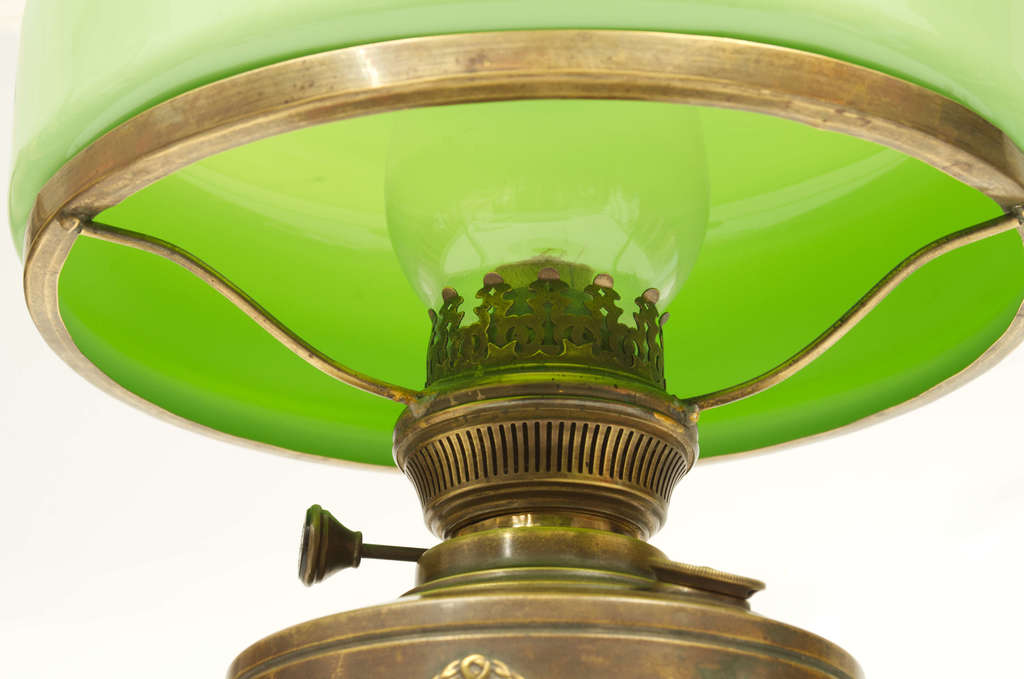 Art Nouveau lamp with a green dome