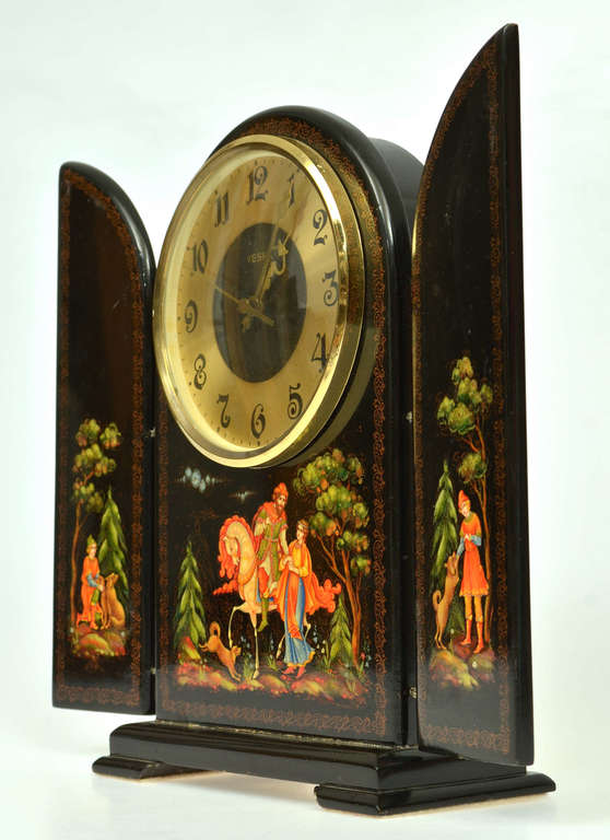 Fireplace clock 