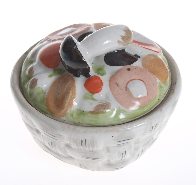 Porcelain mushroom jar