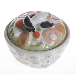 Porcelain mushroom jar