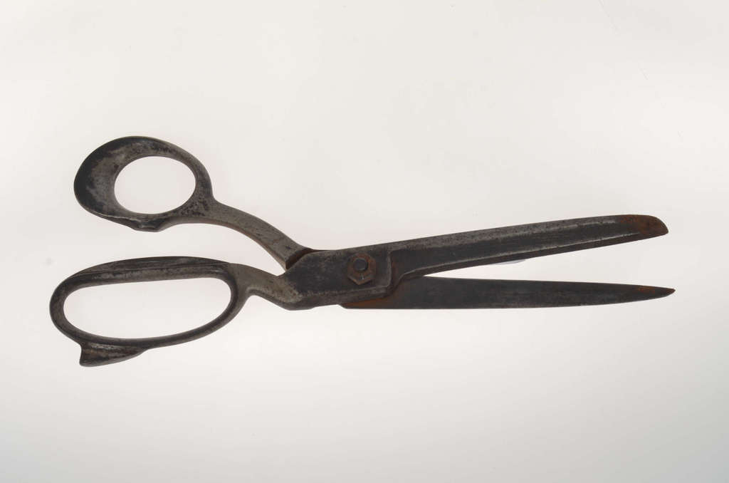 Antique scissors Rob. Gierscm