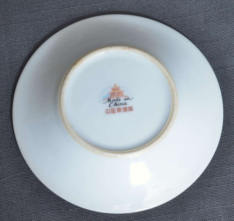 Porcelain tableware set (6 cups + 6 saucers)