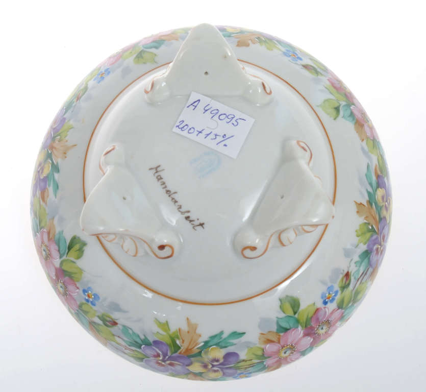 Porcelain decorative box/chest with lid