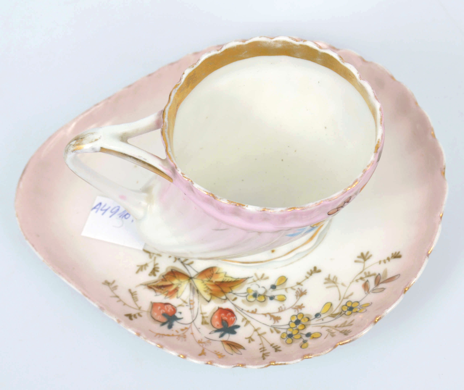 Porcelain cup with saucer