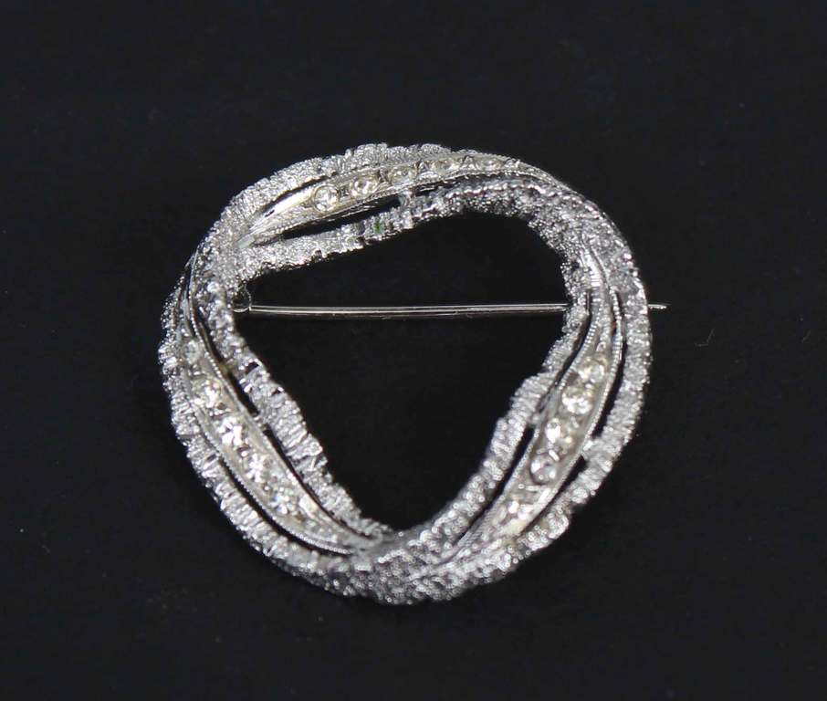 Серебряная брошь в стиле модерн с кристаллами