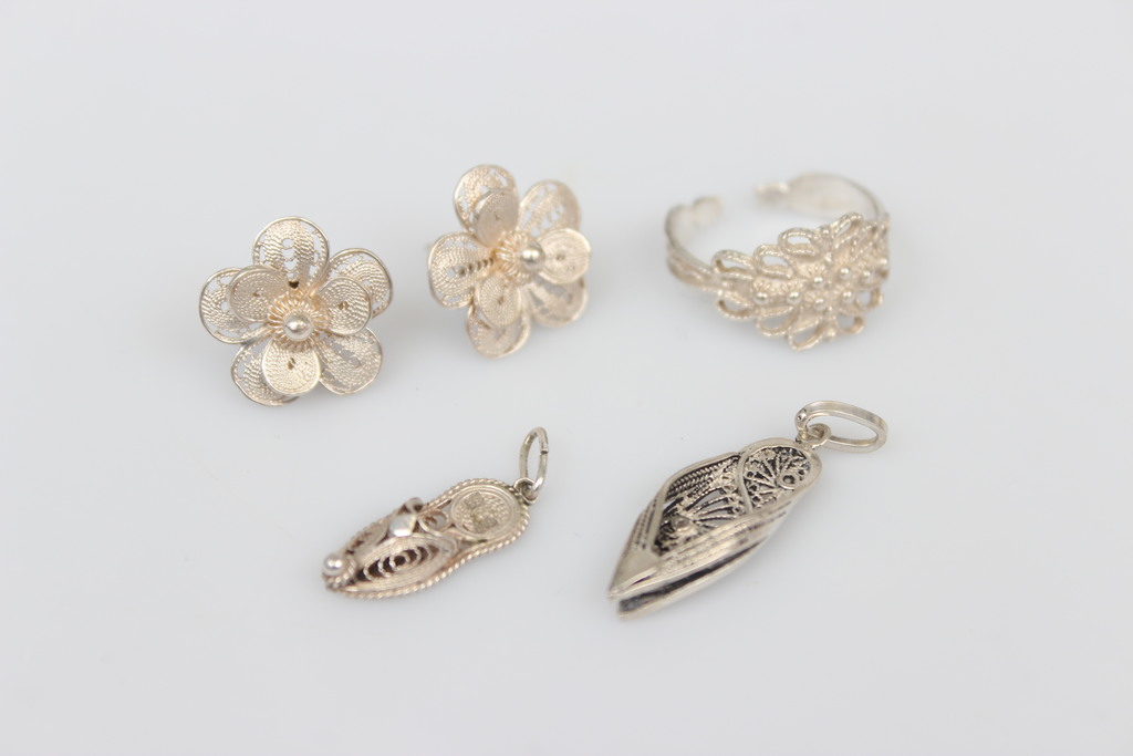 Silver Art Nouveau earrings, ring and two pendants