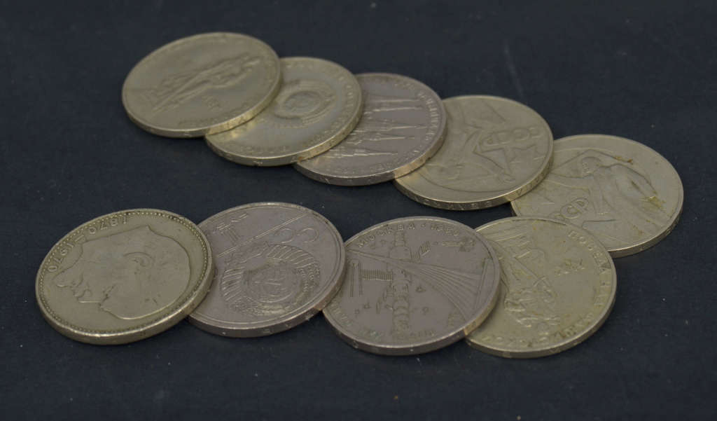 1 rubļa monētas (9. gab.)