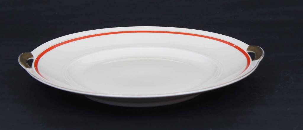 Porcelain bread plate