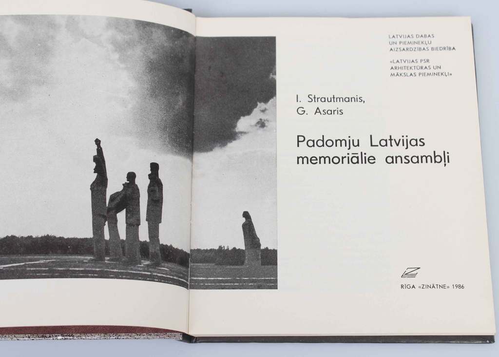 Padomju Latvijas memoriālie ansambļi