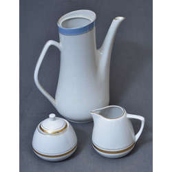Porcelain jug, cream bowl and sugar bowl