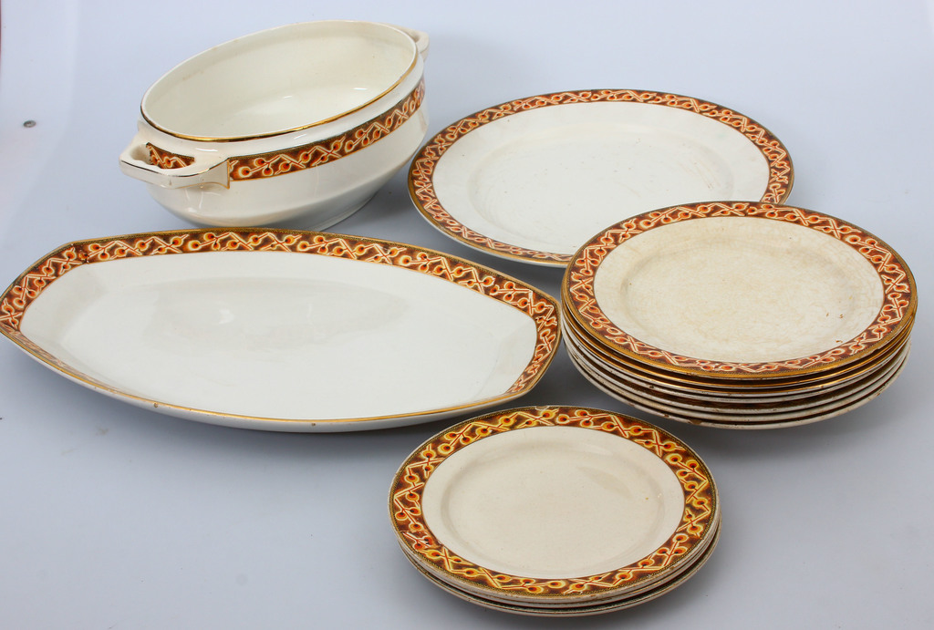 Partial porcelain lunch set for seven people