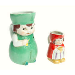 Porcelain milk jugs (2 pcs.)