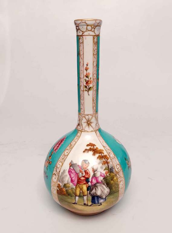 Early Meissen porcelain vase