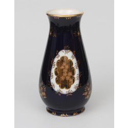 Porcelain vase with painting