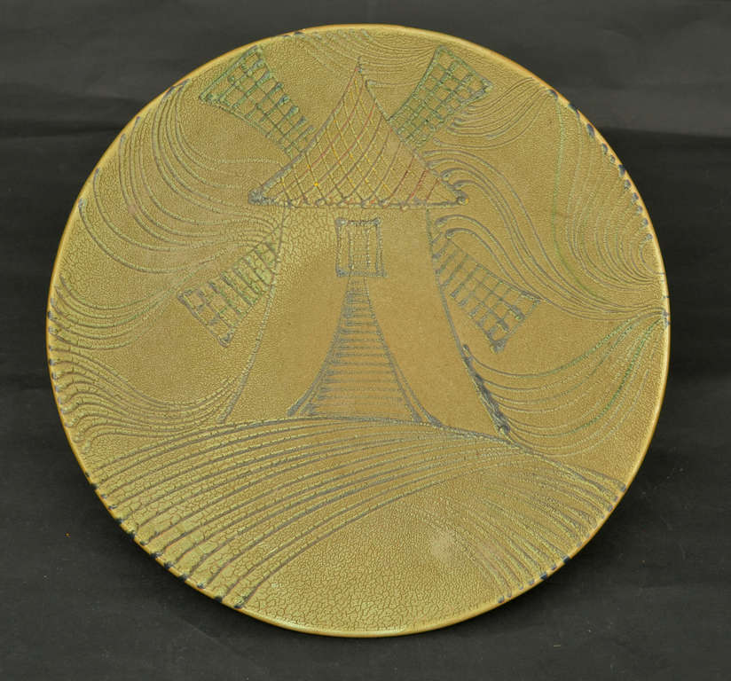 Keramikas šķīvis 
