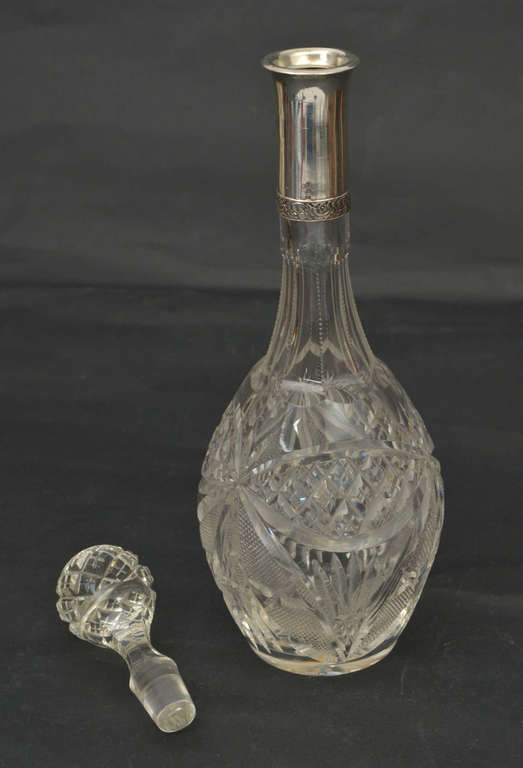 Crystal decanter with silver finish