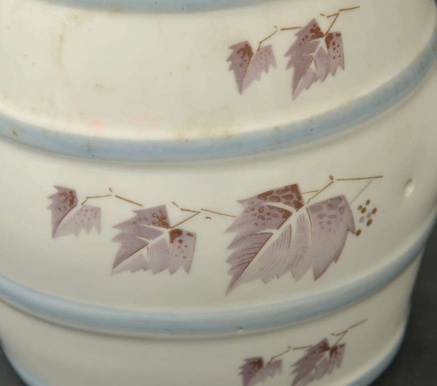 Porcelain wine barrel