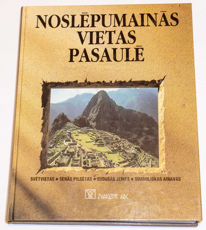 Grāmata ''Noslēpumainās vietas pasaulē''