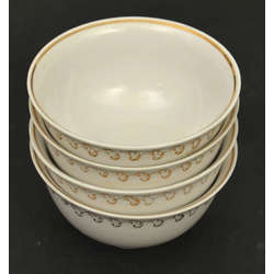 Porcelain dishes (4 pcs.)