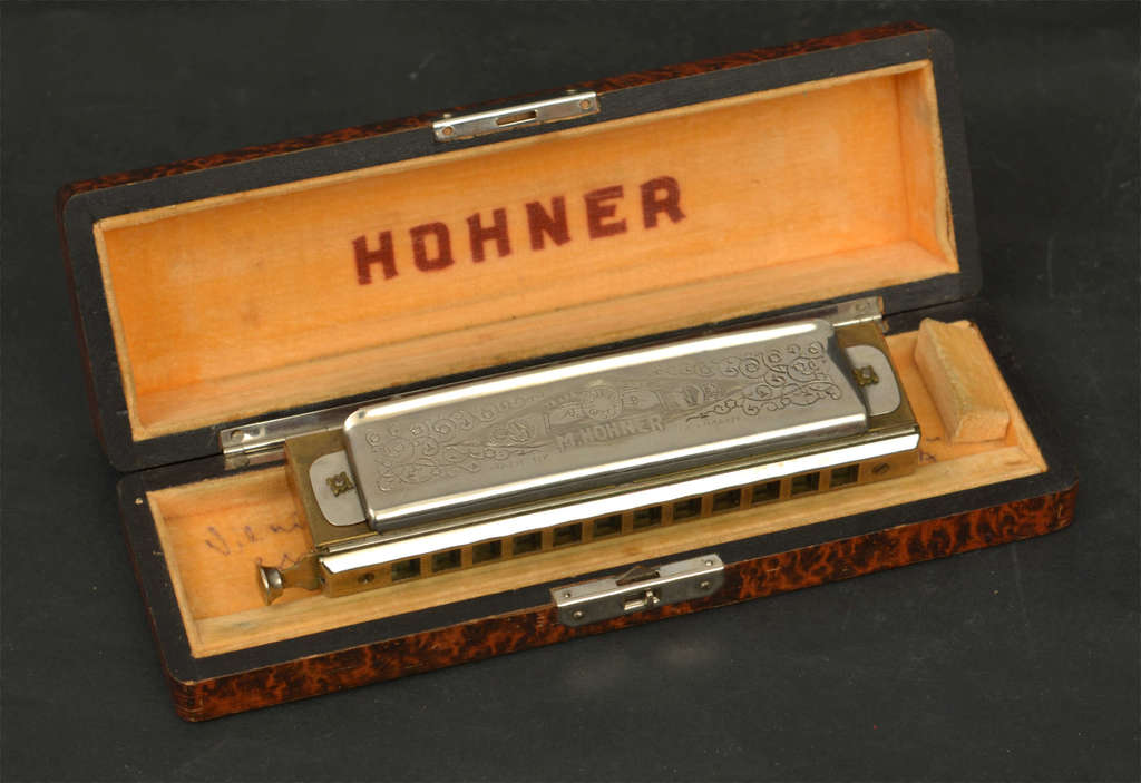 Oral harmonicas 