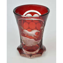 Стеклянная ваза (красное стекло)