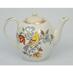 Porcelain teapot 