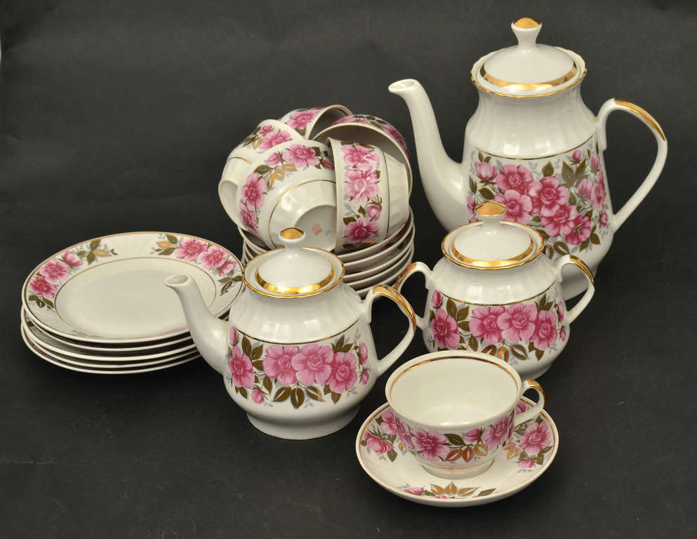 Porcelain tea and coffee set for 6 people 