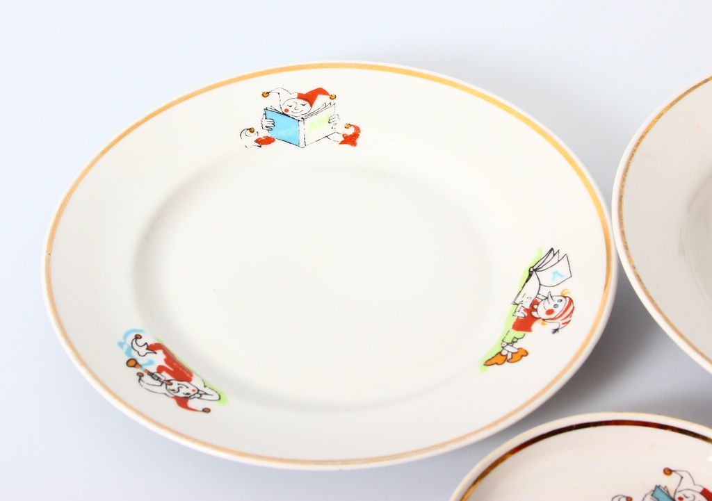 Porcelain plates for children 3 pcs.