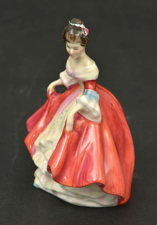 Porcelain figurine 