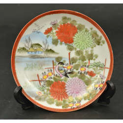 Porcelain plate with Chinese motif (bird)