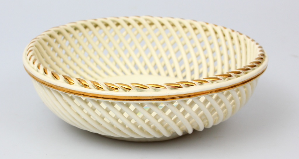 Porcelain bowl