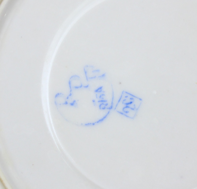 Details of various porcelain sets