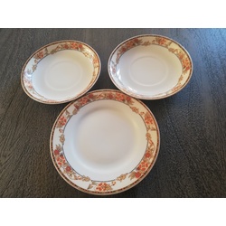 Two Kuznecov saucers and desert plate