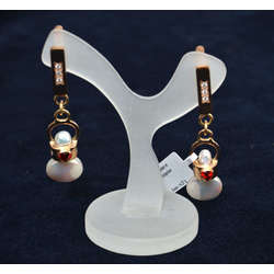 Gold earrings with diamonds, pearls and zircons