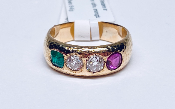 Золотое кольцо с бриллиантами, рубином, изумрудом
