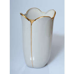 Porcelain vase with gilding