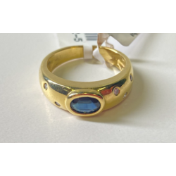 Gold ring with brillants, sapphire