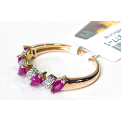 Gold ring with brillants, rubies